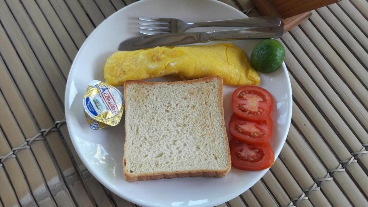 Florine'S Garden Hotel Гили Еър Екстериор снимка