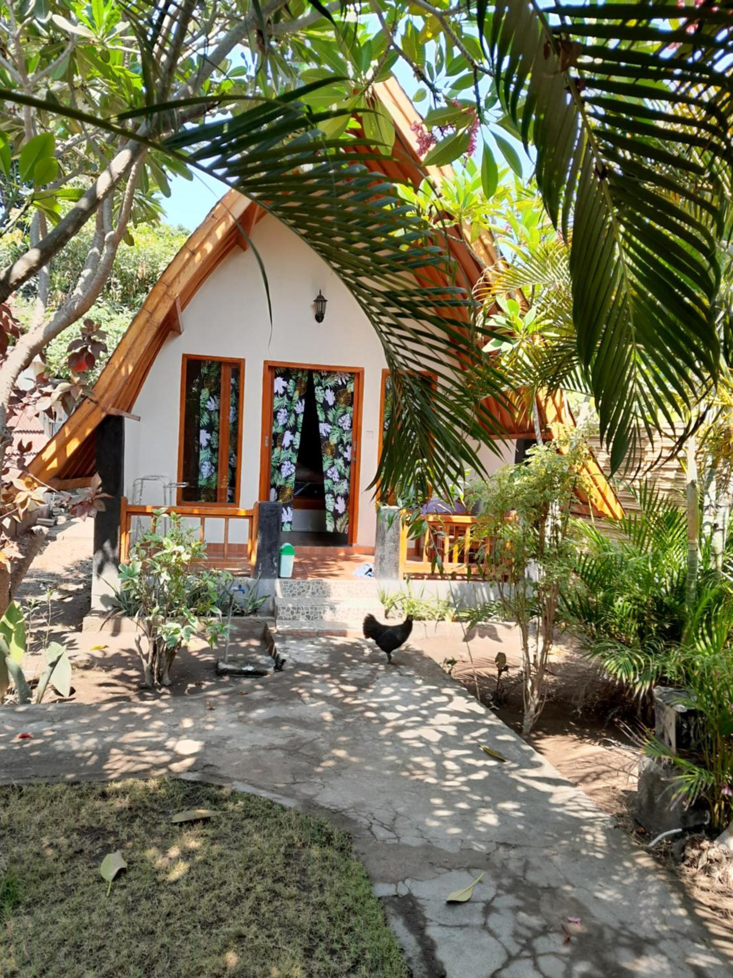 Florine'S Garden Hotel Гили Еър Екстериор снимка