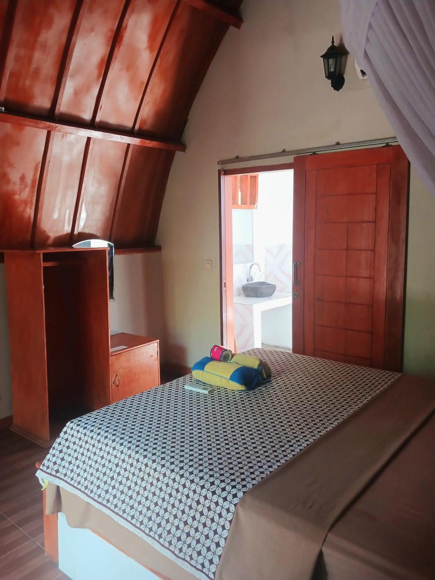 Florine'S Garden Hotel Гили Еър Екстериор снимка